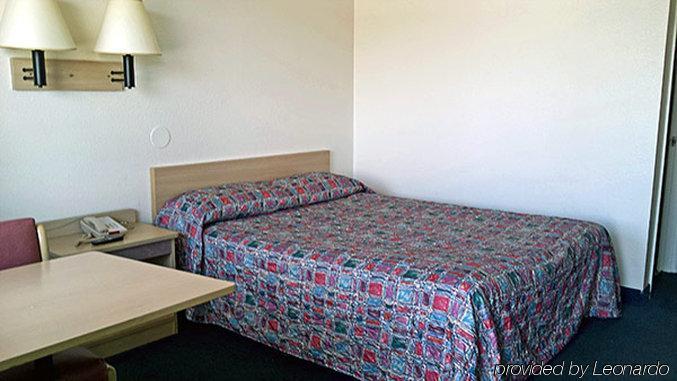 Motel 6 Des Moines South - Airport מראה חיצוני תמונה